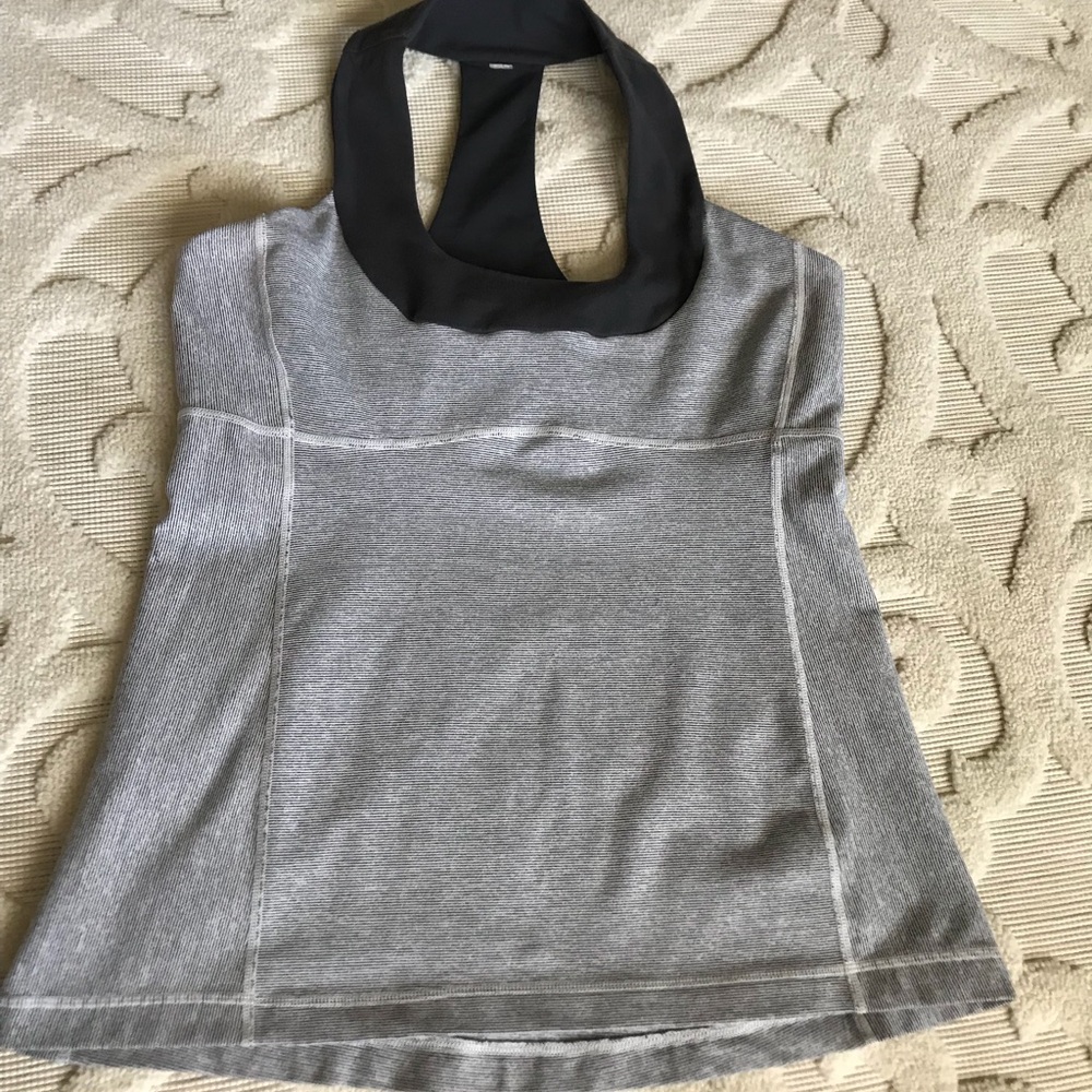 Lululemon scoop neck tank top 10
